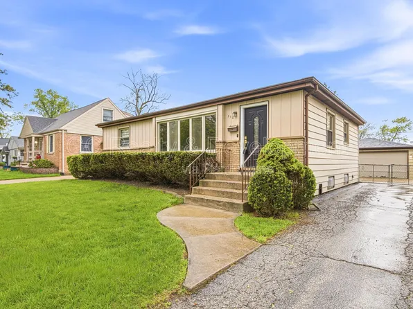 510 N Fairview Ave, Mount Prospect, IL 60056