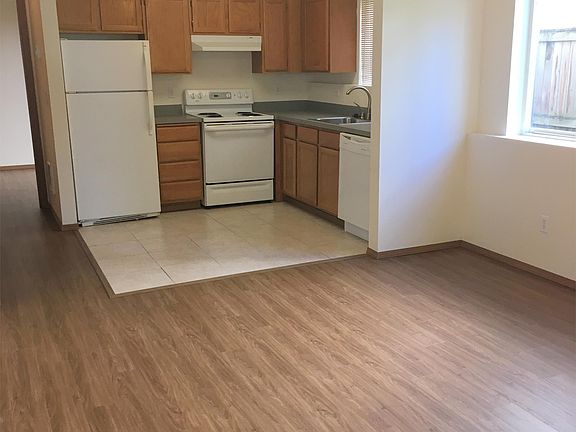 2nd image of 1423 NW 61st St APT 1