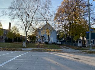 1724 S 14th St, Manitowoc, WI 54220