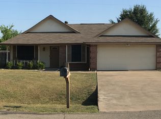 512 Apple St, Joshua, TX 76058