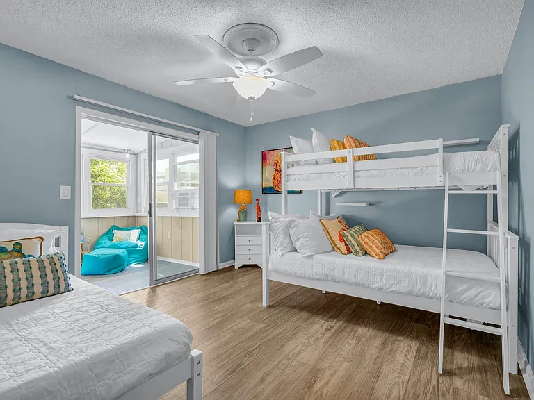 2705B Havens Dr — Photo 10