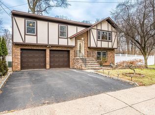 43 Elizabeth Ave, Edison, NJ 08820