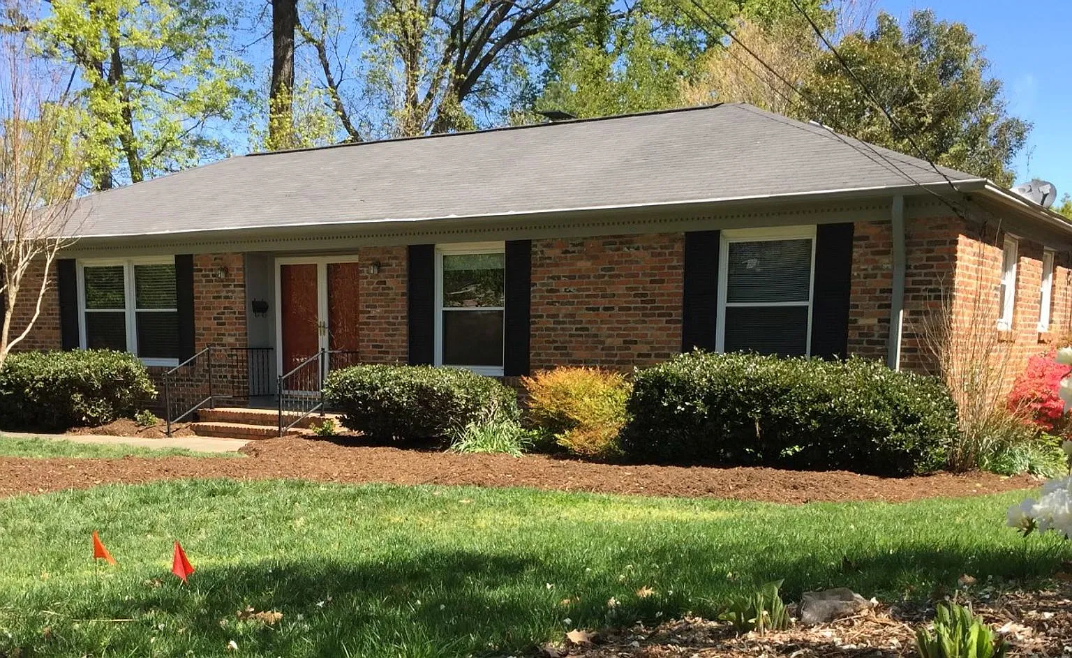 Nice home on Cul-De-Sac in Greensboro NC — Photo 2