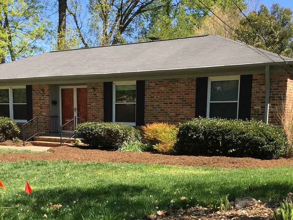1502 Lafayette Ct