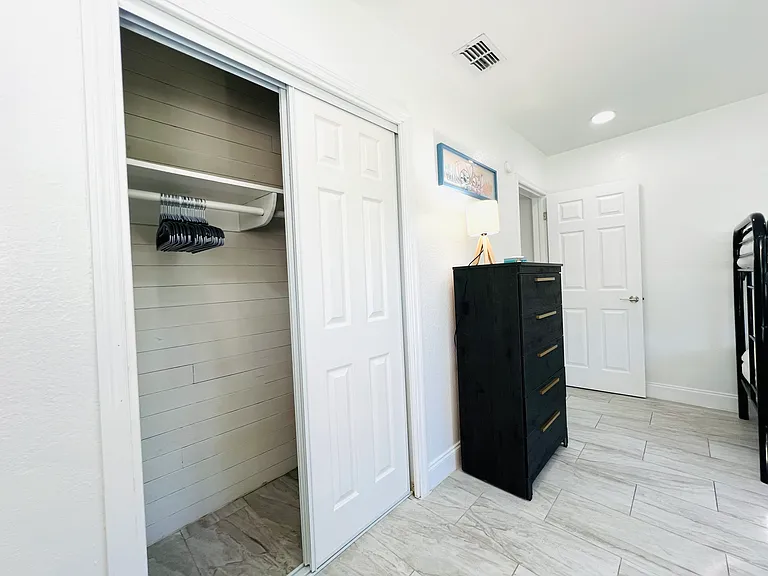 1169 Drew St — Photo 21