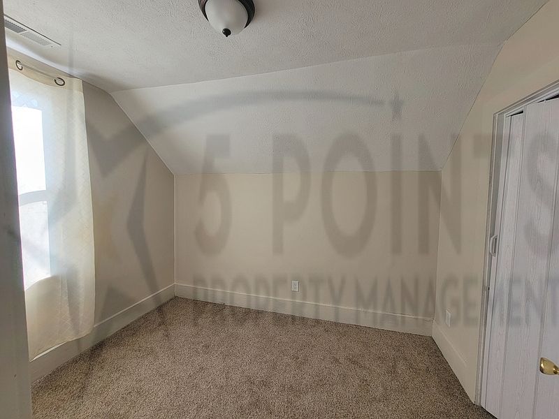 3187 W 44th St Cleveland OH Zillow