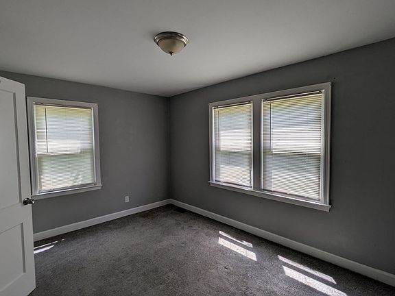 4th image of 3213 S Ash Ave