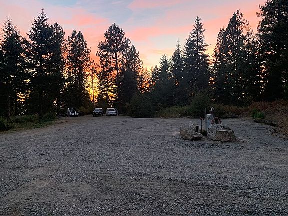 parking area/shop site