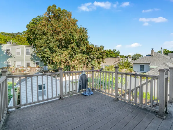 23 Deirdre Court image 21 of 25