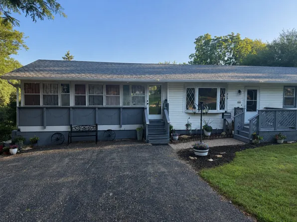 412 Water St, Cannon Falls, MN 55009