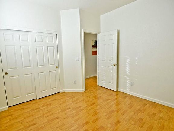 2nd image of 3694 Jasmine Cir #3694