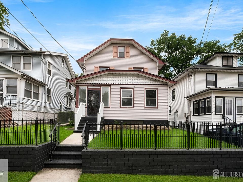 1st image of 149 Summer Ave