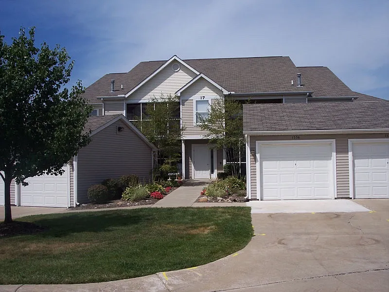 1542 Oakfield Dr