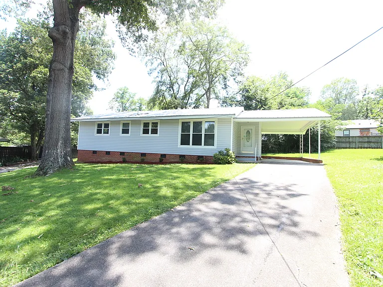 3025 La Haven Cir — Photo 1