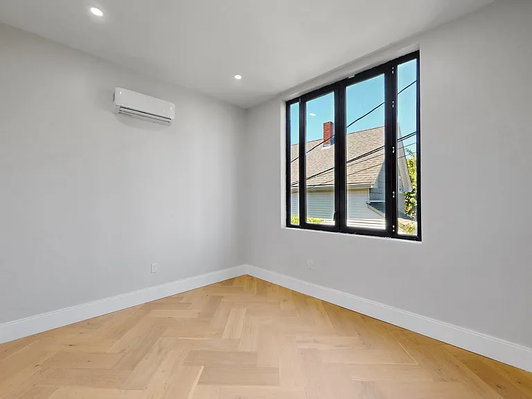 1 Jackson St #202 — Photo 5