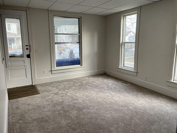 2nd image of 203 N Ella St