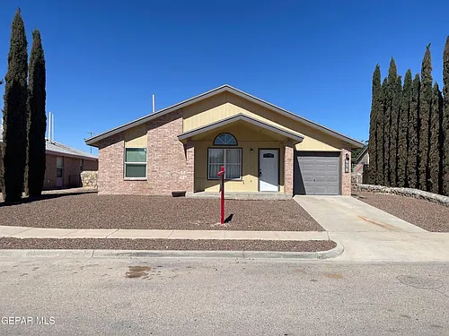 656 Orchid Dr Photo 1