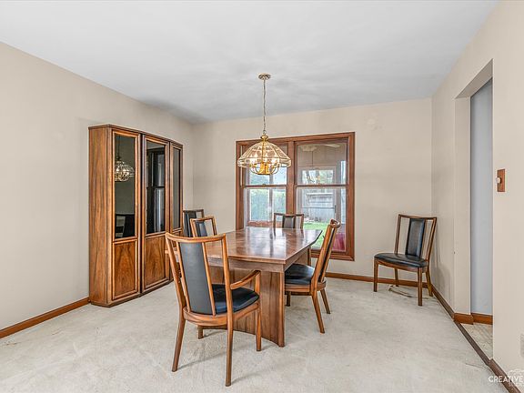 4th image of 313 Berwick Dr