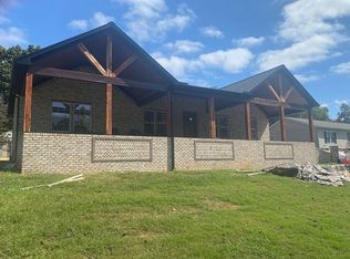 5735 Marshallgate Dr, Winston Salem, NC 27105