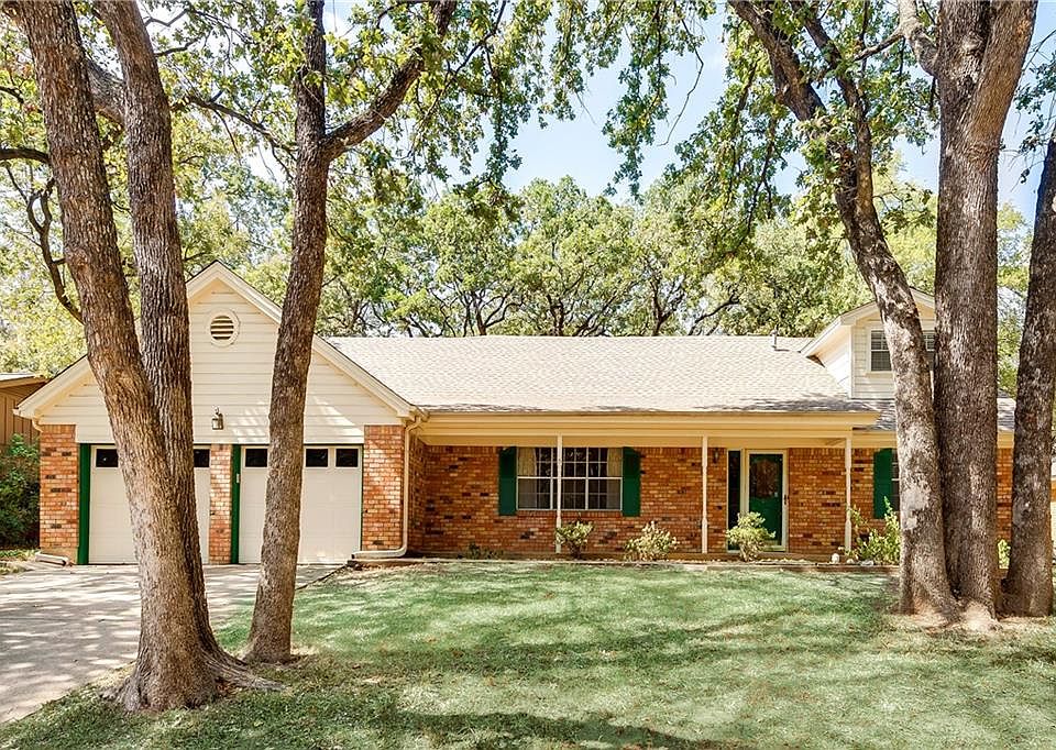 1st image of 3007 Yellowstone Dr