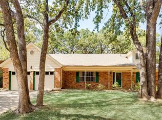 3007 Yellowstone Dr, Arlington, TX 76013