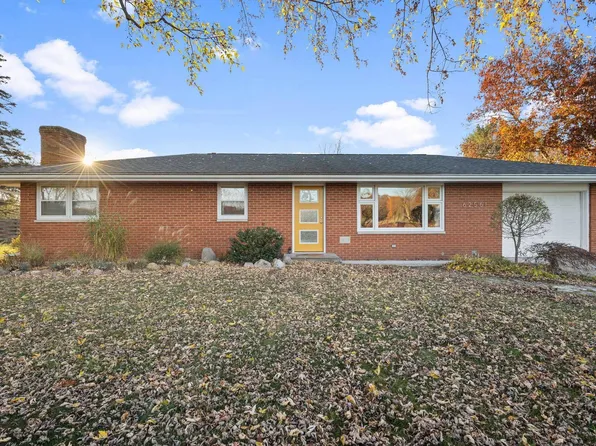 62561 Orange Rd, South Bend, IN 46614