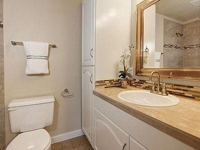 2nd bathroom