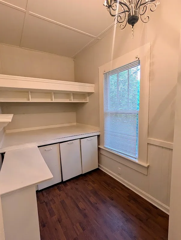 3 bed, 3.0 bath, 971 sqft, $1,100 — Photo 4