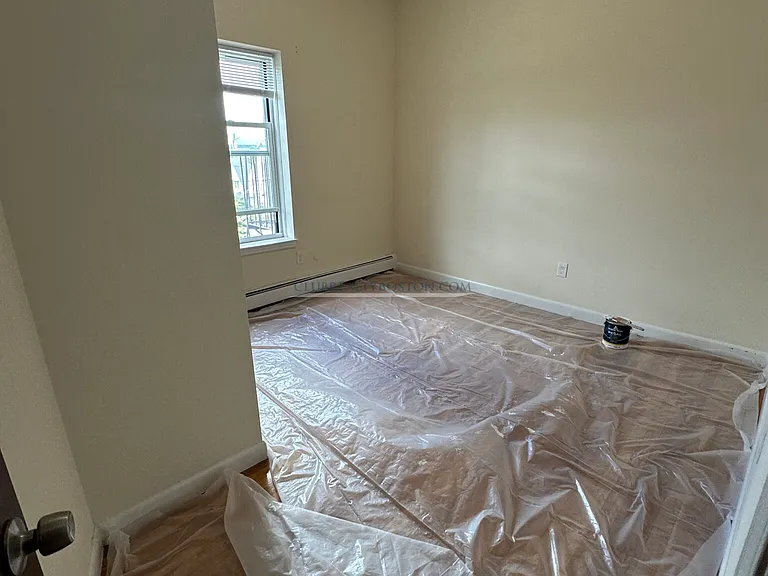 180 N Beacon St #11 — Photo 9