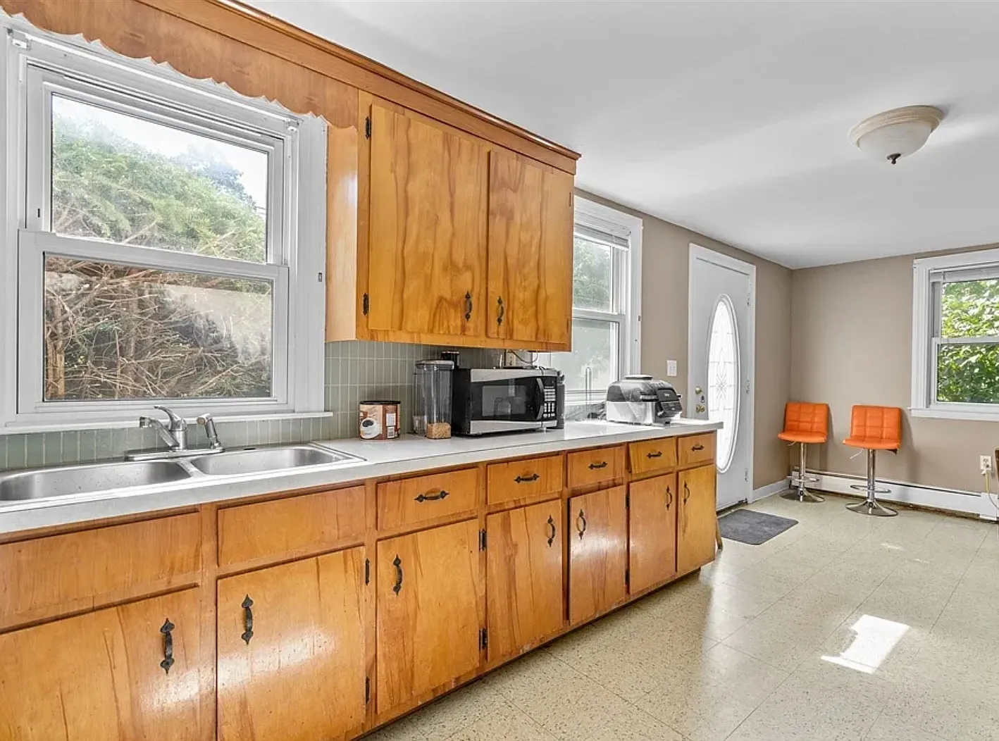 Studio, 500 sqft, $1,800 — Photo 4