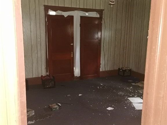 4th image of 7211 Union Ave