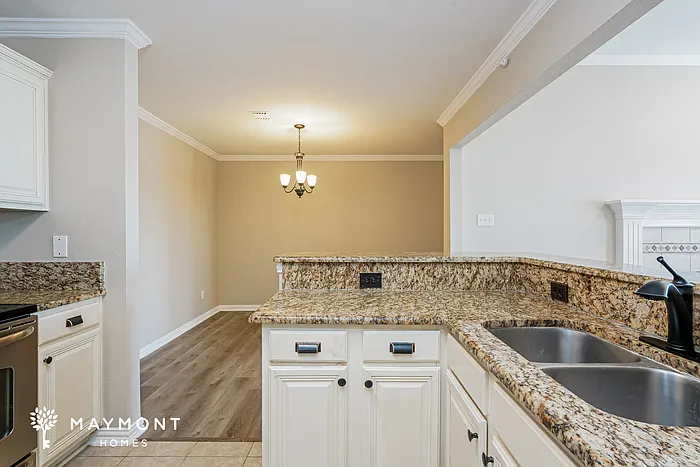 3000 Huntington Ct — Photo 5
