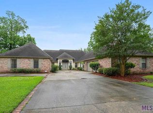 2 Hidden Oak Ln, Baton Rouge, LA 70810