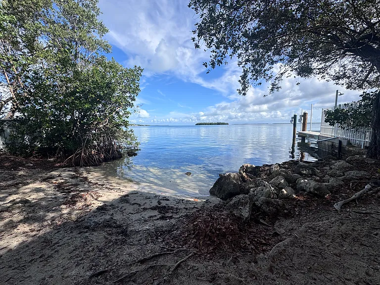 Pirates Dr — Photo 8
