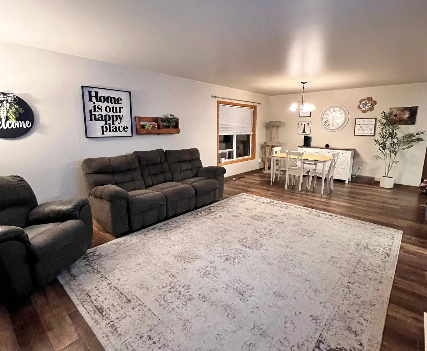 3 bed, 1800 sqft, $1,750 — Photo 1