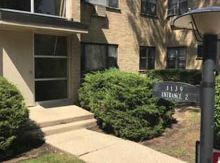 1141 Deerfield Rd #4A, Deerfield, IL 60015