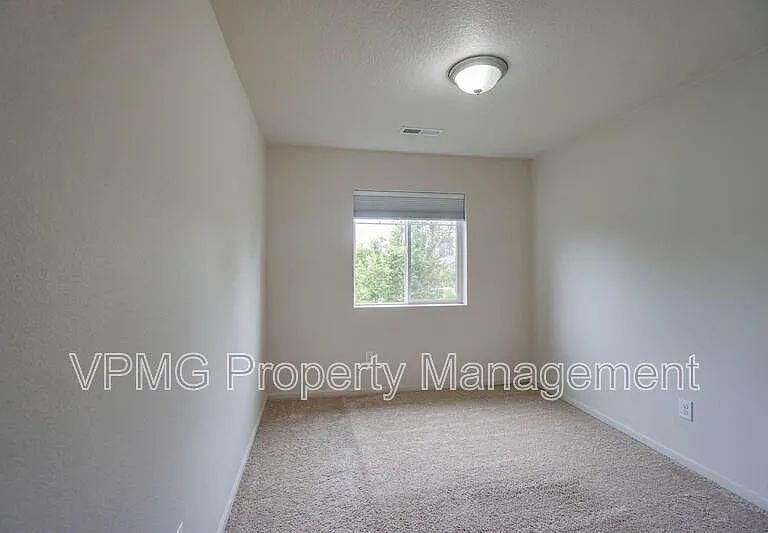 2023 NE Four Seasons Ln — Photo 19