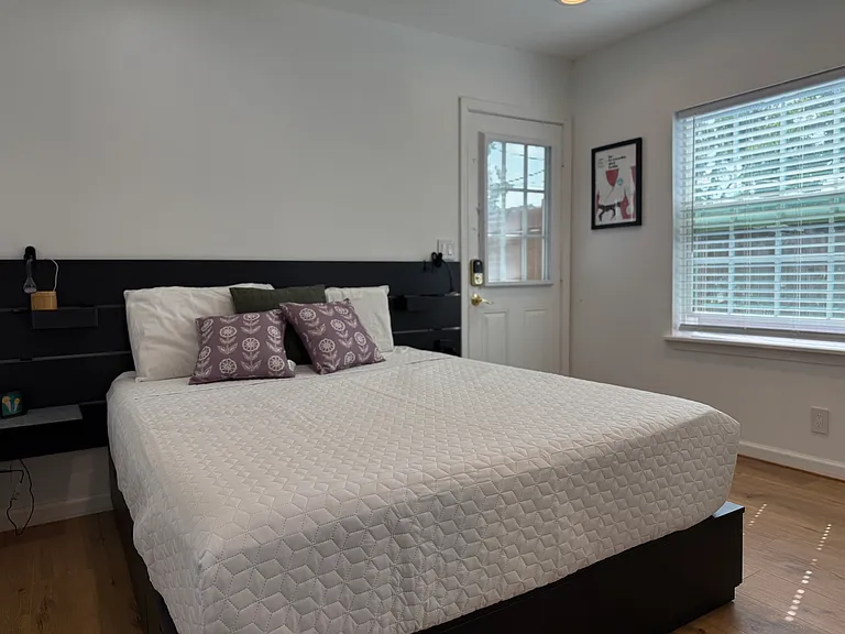 5544 Lawson St — Photo 9