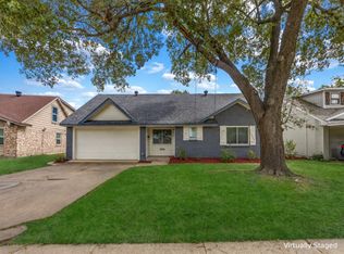 2808 Live Oak Dr, Mesquite, TX 75150
