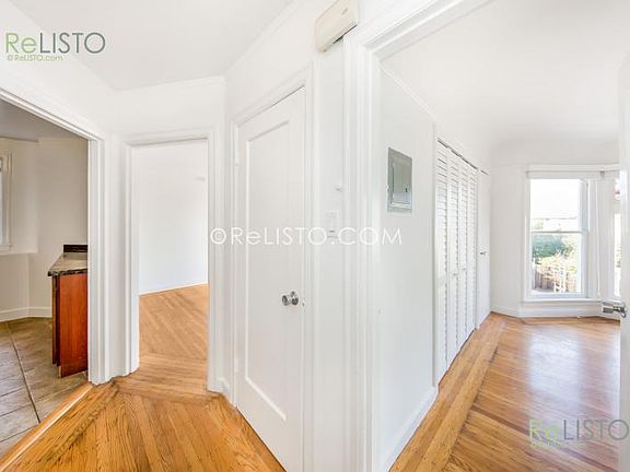 4th image of 17 Hancock St APT 1