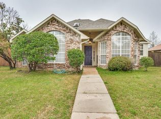 1325 Blue Jay Dr, Lewisville, TX 75077
