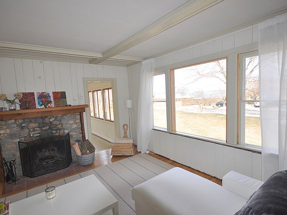 4th image of 8 Bay View Dr