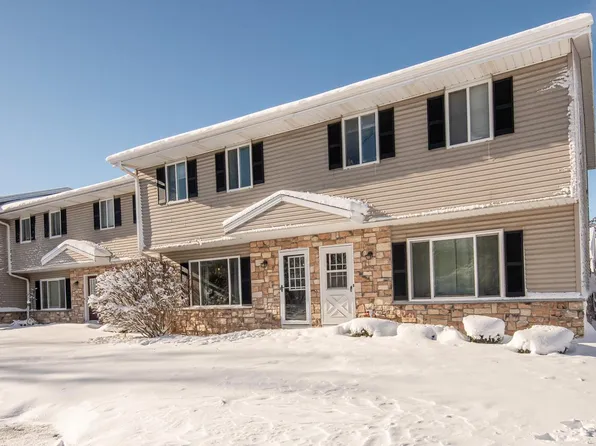W163N11522 Windsor COURT #E, Germantown, WI 53022