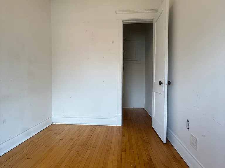 2353 S Whipple St #2F — Photo 21