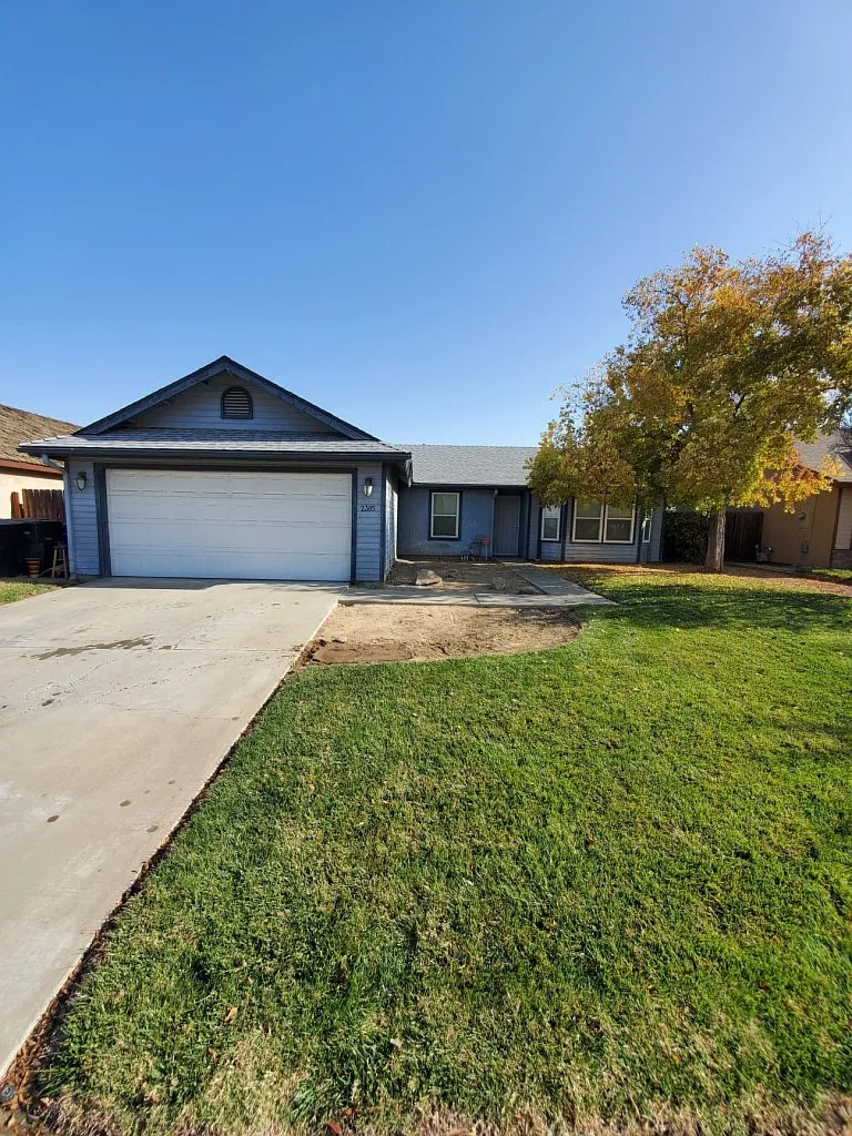 2385 Fernwood Dr photo 1