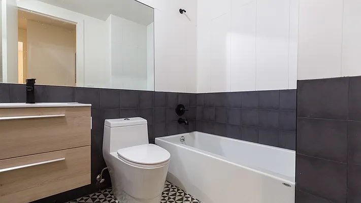 Rented by Nooklyn NYC LLC | media 42