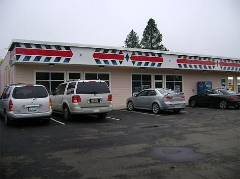 2nd image of 1220 W Central Ave