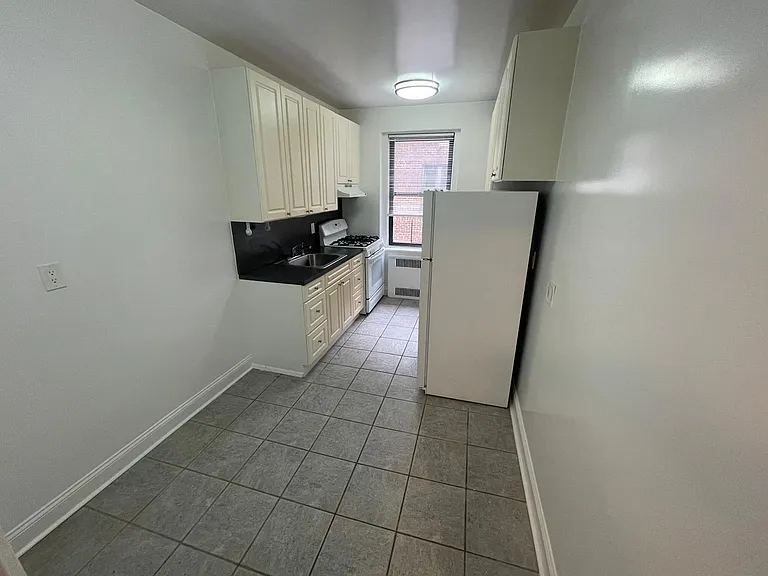 3619 167th St #2F — Photo 5
