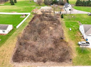 9196 Wanda Pavey Dr, La Porte, IN 46350