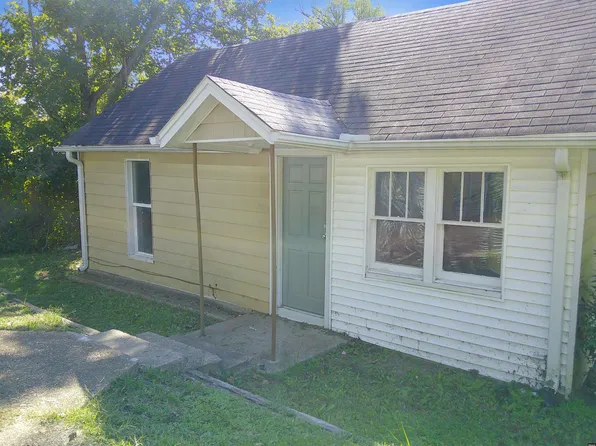 342 E Walnut St, Dyer, TN 38330